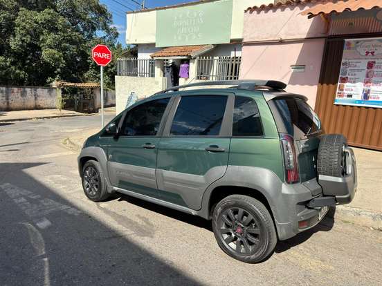 FIAT-IDEA-1.8 MPI ADVENTURE 16V FLEX 4P AUTOMATIZADO FIAT-IDEA-2016