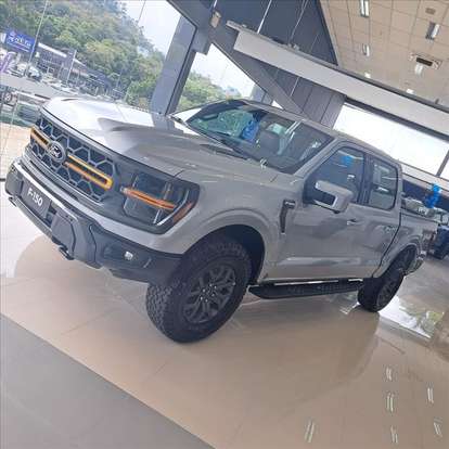 FORD-F-150-2025