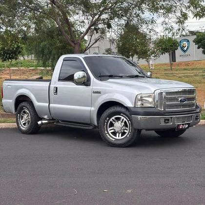 FORD F-250 3.9 XLT 4X2 CS DIESEL 2P MANUAL