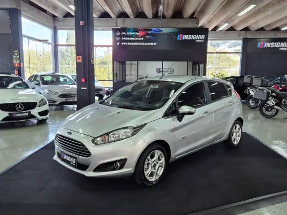 FORD FIESTA 1.6 SE HATCH 16V FLEX 4P POWERSHIFT