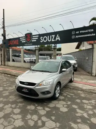 FORD FOCUS 1.6 GLX 16V FLEX 4P MANUAL