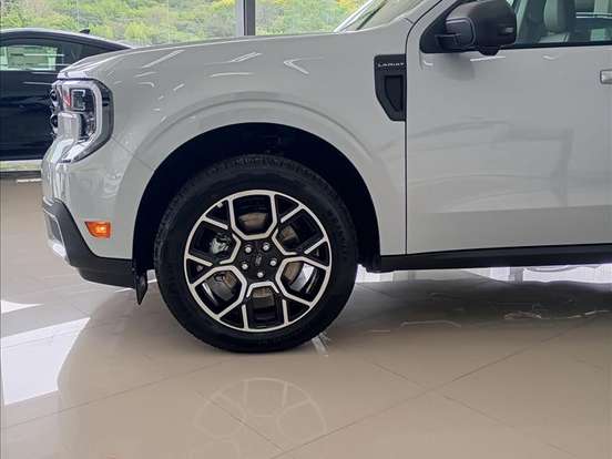 FORD-MAVERICK-2.5 HYBRID LARIAT e-CVT FORD-MAVERICK-2026