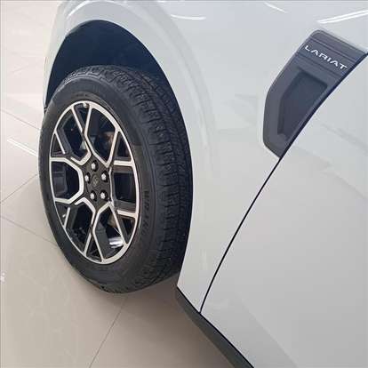 FORD-MAVERICK-2026