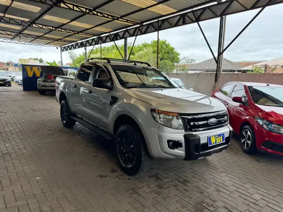 FORD RANGER 2.5 XLS 4X2 CD 16V FLEX 4P MANUAL FORD RANGER 2.5 XLS 4X2 CD 16V FLEX 4P MANUAL