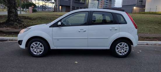 FORD-FIESTA-2014