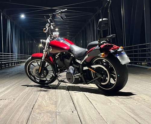 HARLEY-DAVIDSON-SOFTAIL BREAKOUT-2016