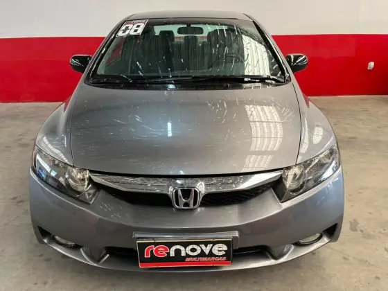 HONDA CIVIC 1.8 LXS 16V FLEX 4P AUTOMÁTICO HONDA CIVIC 1.8 LXS 16V FLEX 4P AUTOMÁTICO