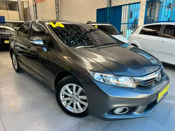 HONDA CIVIC 2.0 LXR 16V FLEX 4P AUTOMÁTICO HONDA CIVIC 2.0 LXR 16V FLEX 4P AUTOMÁTICO