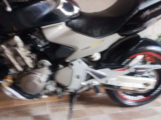 HONDA-CB 600F HORNET HONDA-CB 600F HORNET-2006