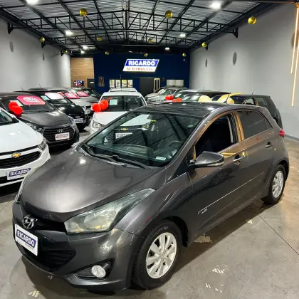 HYUNDAI HB20 1.0 COMFORT PLUS 12V FLEX 4P MANUAL HYUNDAI HB20 1.0 COMFORT PLUS 12V FLEX 4P MANUAL