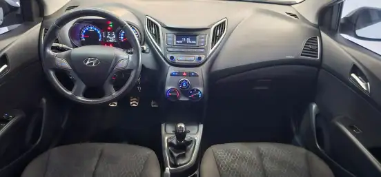 HYUNDAI-HB20-2016