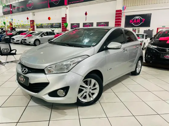 HYUNDAI HB20 1.6 PREMIUM 16V FLEX 4P AUTOMÁTICO HYUNDAI HB20 1.6 PREMIUM 16V FLEX 4P AUTOMÁTICO