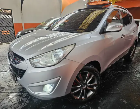 HYUNDAI IX35 2.0 MPFI GLS 4X2 16V GASOLINA 4P AUTOMÁTICO HYUNDAI IX35 2.0 MPFI GLS 4X2 16V GASOLINA 4P AUTOMÁTICO