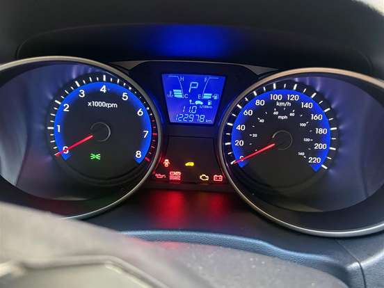 HYUNDAI-IX35-2.0 MPFI GLS 4X4 16V GASOLINA 4P AUTOMÁTICO HYUNDAI-IX35-2010