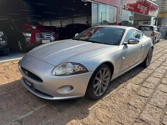 JAGUAR XK 4.2 COUPÉ V8 32V GASOLINA 2P AUTOMÁTICO