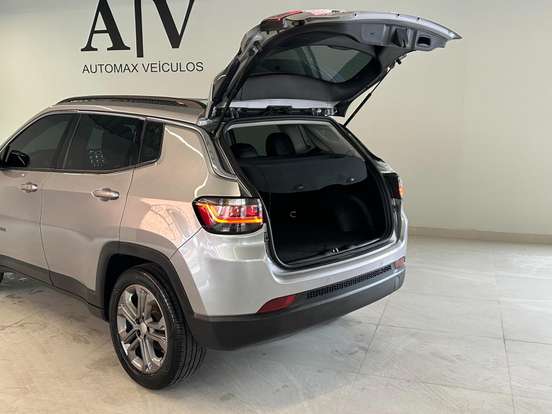 JEEP-COMPASS-2024