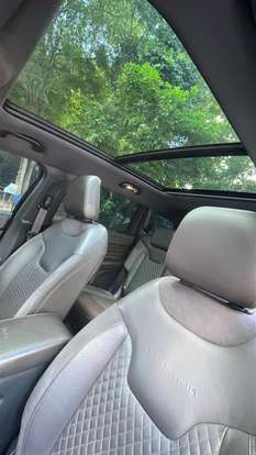 JEEP-COMMANDER-2022
