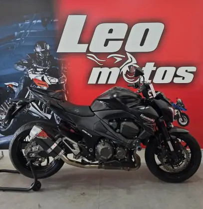 KAWASAKI Z800 KAWASAKI Z800