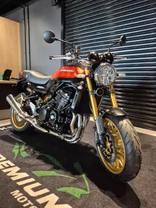 KAWASAKI-Z900RS SE-2026