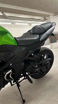 KAWASAKI-Z-750 KAWASAKI-Z-750-2009