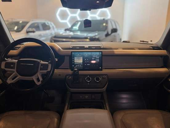 LAND ROVER-DEFENDER-2021