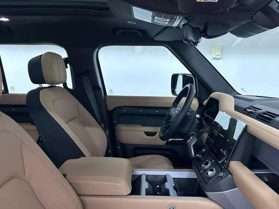 LAND ROVER-DEFENDER-2026