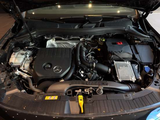MERCEDES-BENZ-GLA 200-1.3 MHEV AMG LINE 7G-DCT MERCEDES-BENZ-GLA 200-2025
