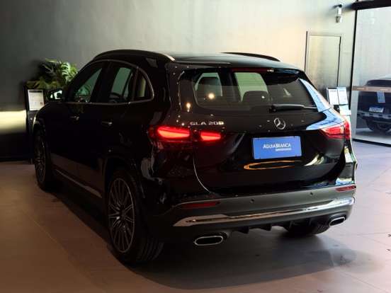 MERCEDES-BENZ-GLA 200-1.3 MHEV AMG LINE 7G-DCT MERCEDES-BENZ-GLA 200-2025