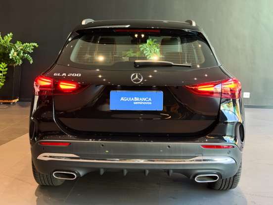 MERCEDES-BENZ-GLA 200-2025