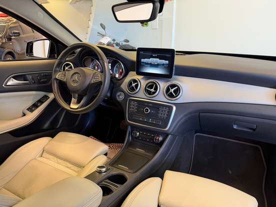 MERCEDES-BENZ-GLA 200-1.6 CGI ENDURO 16V TURBO FLEX 4P AUTOMÁTICO MERCEDES-BENZ-GLA 200-2017