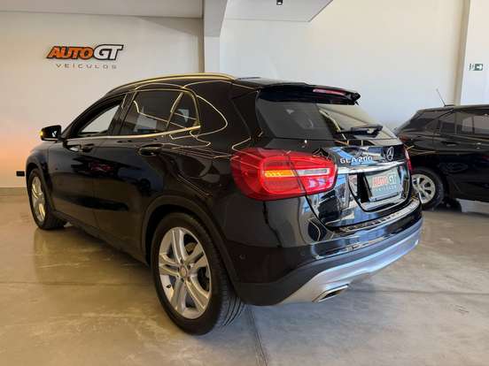 MERCEDES-BENZ-GLA 200-1.6 CGI ENDURO 16V TURBO FLEX 4P AUTOMÁTICO MERCEDES-BENZ-GLA 200-2017