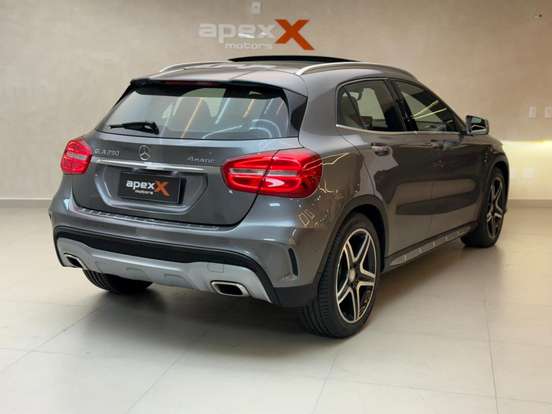 MERCEDES-BENZ-GLA 250-2016