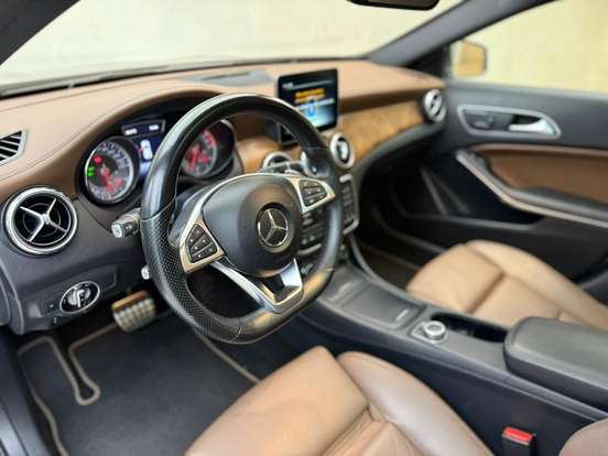 MERCEDES-BENZ-GLA 250-2.0 16V TURBO GASOLINA SPORT 4P 4MATIC AUTOMÁTICO MERCEDES-BENZ-GLA 250-2016