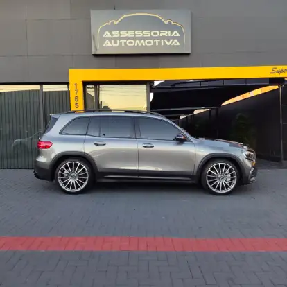 MERCEDES-BENZ-GLB 35 AMG-2024