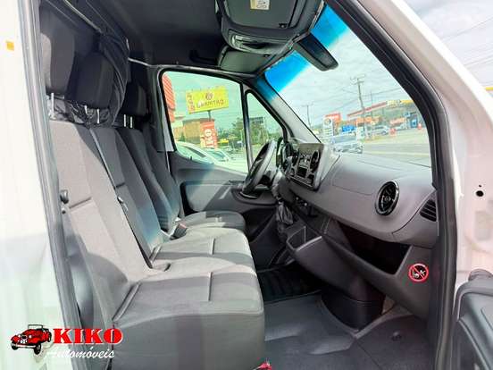 MERCEDES-BENZ-SPRINTER-2021