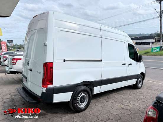 MERCEDES-BENZ-SPRINTER-2021