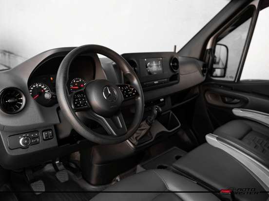 MERCEDES-BENZ-SPRINTER-2020