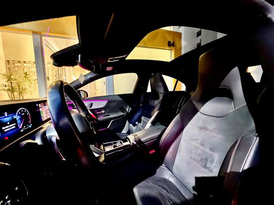 MERCEDES-BENZ-CLA 200-2024