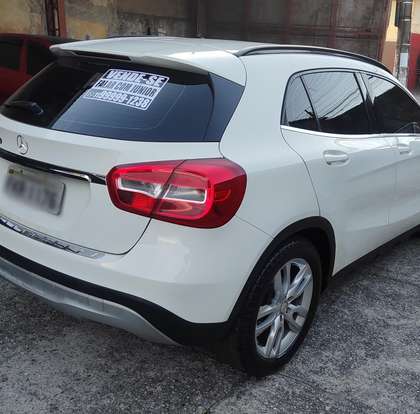 MERCEDES-BENZ-GLA 200-2015