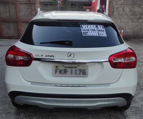 MERCEDES-BENZ-GLA 200-2015