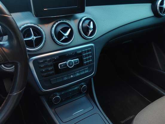 MERCEDES-BENZ-GLA 200-1.6 CGI STYLE 16V TURBO GASOLINA 4P AUTOMÁTICO MERCEDES-BENZ-GLA 200-2015