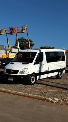 MERCEDES-BENZ SPRINTER 2.2 415 CDI VAN 16 LUGARES TETO BAIXO 16V BI-TURBO DIESEL MANUAL