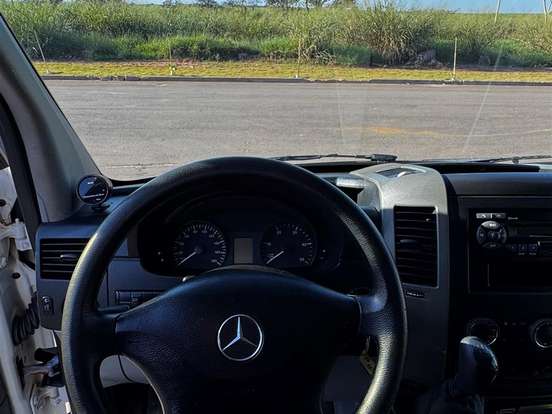 MERCEDES-BENZ-SPRINTER-2.2 415 CDI VAN 16 LUGARES TETO BAIXO 16V BI-TURBO DIESEL MANUAL MERCEDES-BENZ-SPRINTER-2015