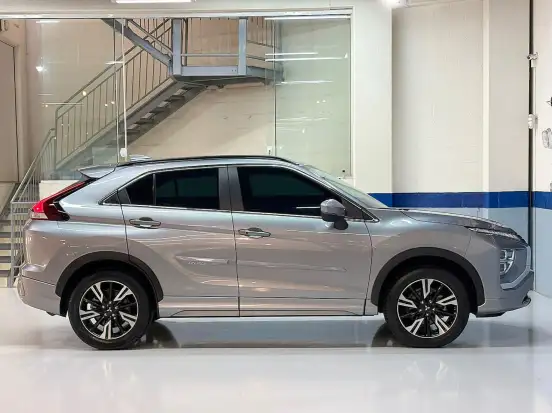 MITSUBISHI-ECLIPSE CROSS-1.5 MIVEC TURBO GASOLINA HPE CVT MITSUBISHI-ECLIPSE CROSS-2025