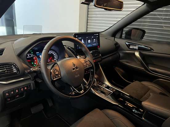 MITSUBISHI-ECLIPSE CROSS-2025