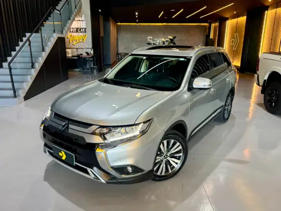 MITSUBISHI OUTLANDER 2.0 MIVEC GASOLINA HPE AUTOMÁTICO MITSUBISHI OUTLANDER 2.0 MIVEC GASOLINA HPE AUTOMÁTICO