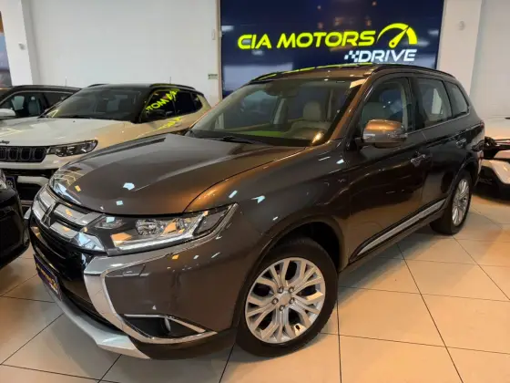 MITSUBISHI OUTLANDER 3.0 GT 4X4 V6 24V GASOLINA 4P AUTOMÁTICO