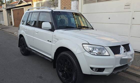 MITSUBISHI PAJERO TR4 2.0 4X4 16V 140CV FLEX 4P AUTOMÁTICO