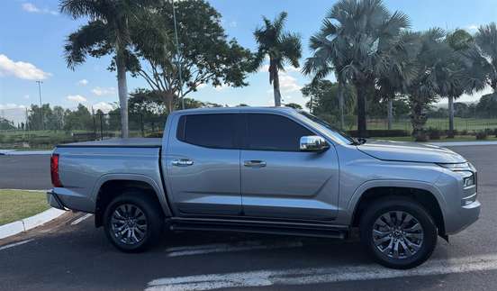 MITSUBISHI-TRITON-2025
