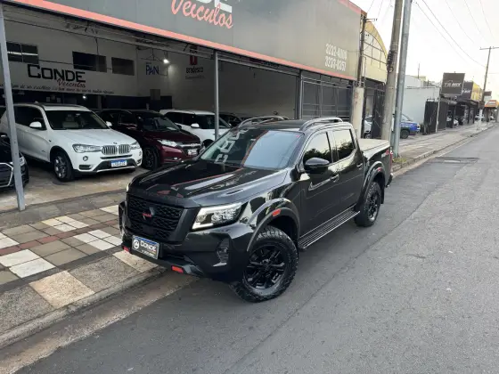 NISSAN FRONTIER 2.3 16V TURBO DIESEL PRO4X CD 4X4 AUTOMÁTICO